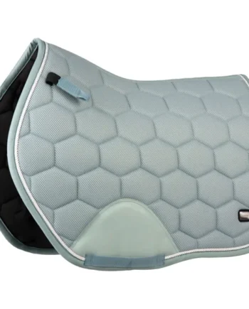 EQPRO Mantilla Precious saltando Blue Reef